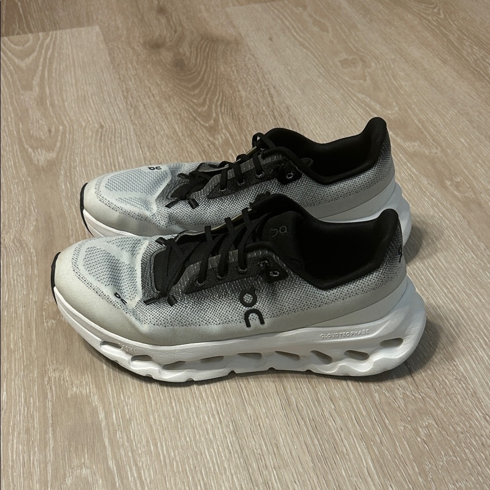 On Cloud Women’s Cloudtilt Cloudtecphase Running … - image 5